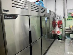 加盟火锅食材店 位置繁华 装修精致  接手盈利